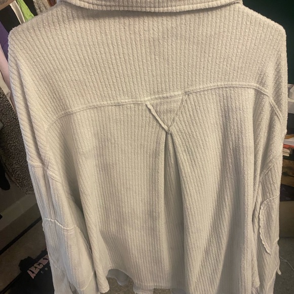 Lightweight Shacket - Picture 4 of 4